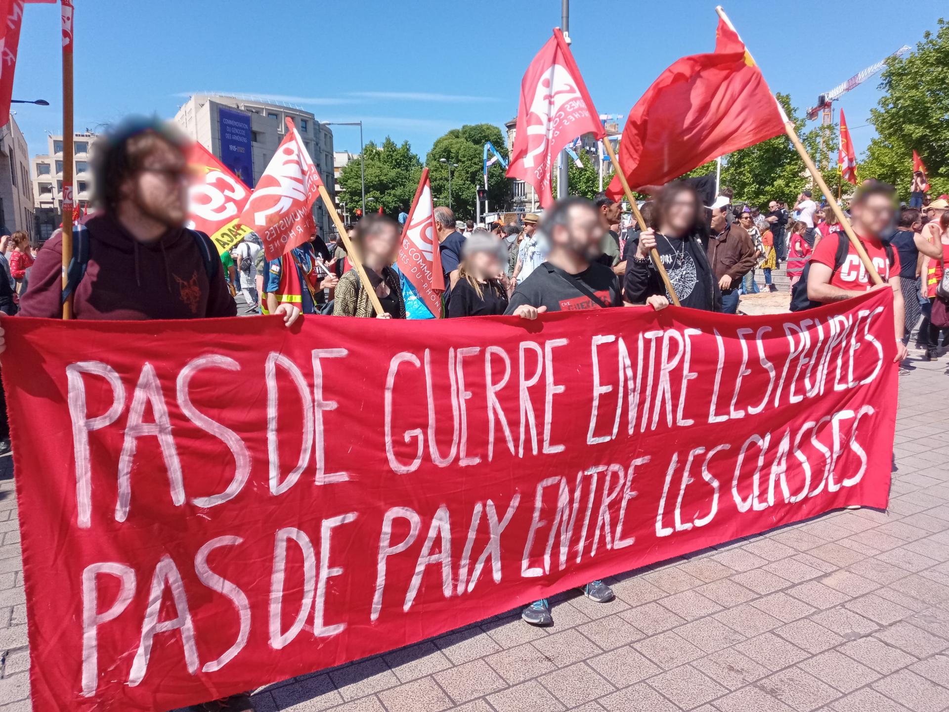 Cortege jc 1er mai 2022 floutee